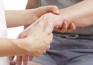 Лечение перелома лучевой кости руки без смещения thumbnail